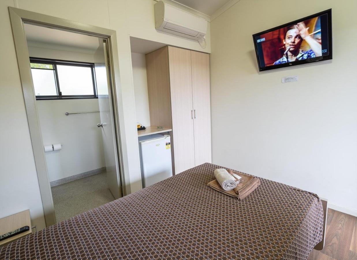 Pritchard Road Country Resort Emerald Buitenkant foto